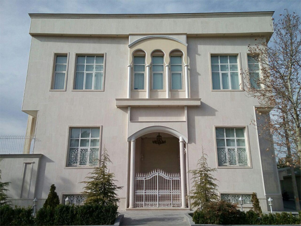 stone-facade-abbas-abad-travertine